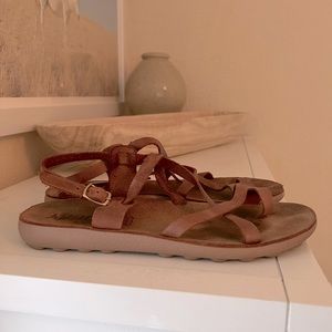 Ammos strappy leather sandals size 38